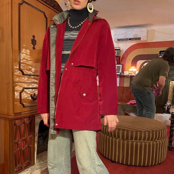 Modern maroon nautica drawstring waist rain coat! - Picture 2 of 16